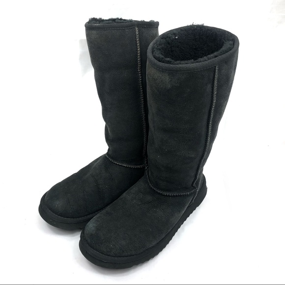 Shoes - Sheep skin boots unbranded black tall size 9